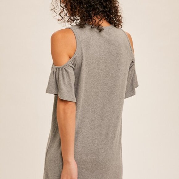 HEM & THREAD Grey Cold Shoulder Pearl Embellished Dress Casual Chic Boutique - Picture 2 of 2